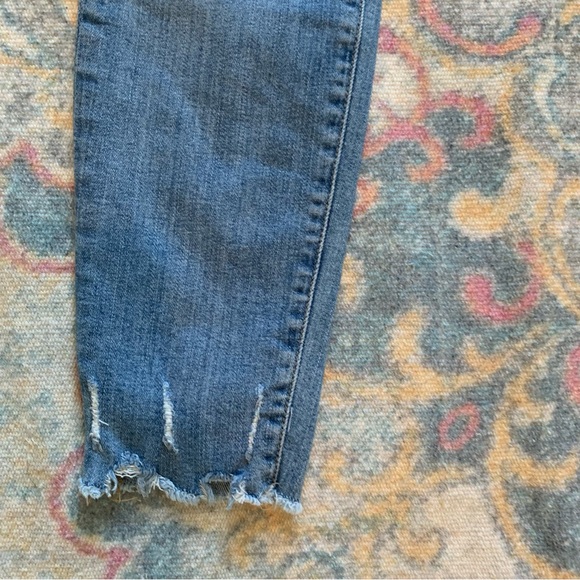 FRAME Le High Raw Hem Skinny Jeans Medium Wash Size 26 - Picture 3 of 6